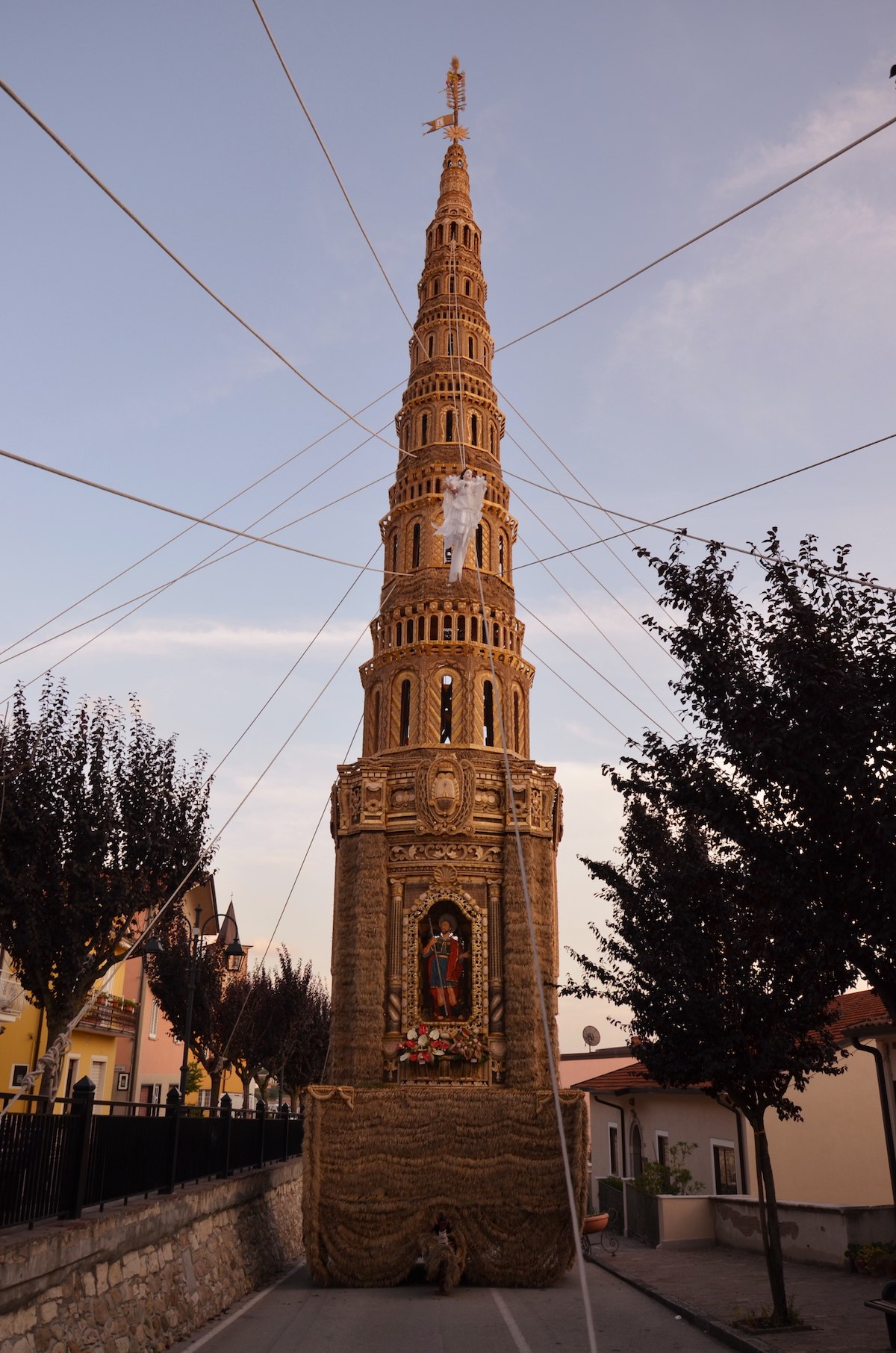 Alzata del Giglio di Grano
